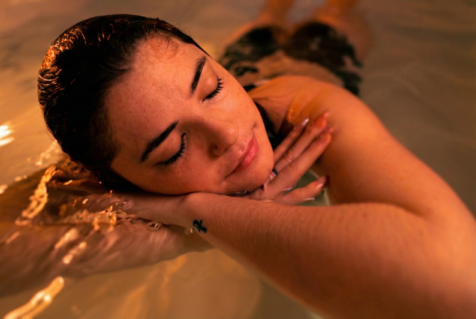 Floating for Sleep Optimization: The Science Behind Deep Rest
